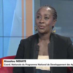 LE POINT / THÈME : AGROPOLES : L’industrialisation par la base